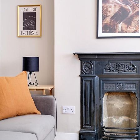 Luxury 3 Bedroom 2 Bathroom House, Fulham By 360Stays Londra Esterno foto